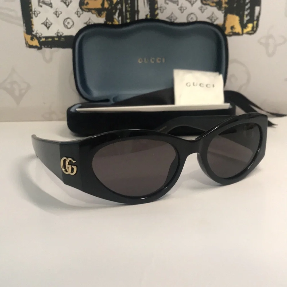 New Authentic Gucci GG1401S 001 Black Cat-Eye Sunglasses Grey Lenses